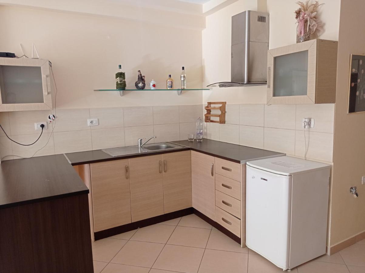 Summer Life Apartments Sarande Exterior photo